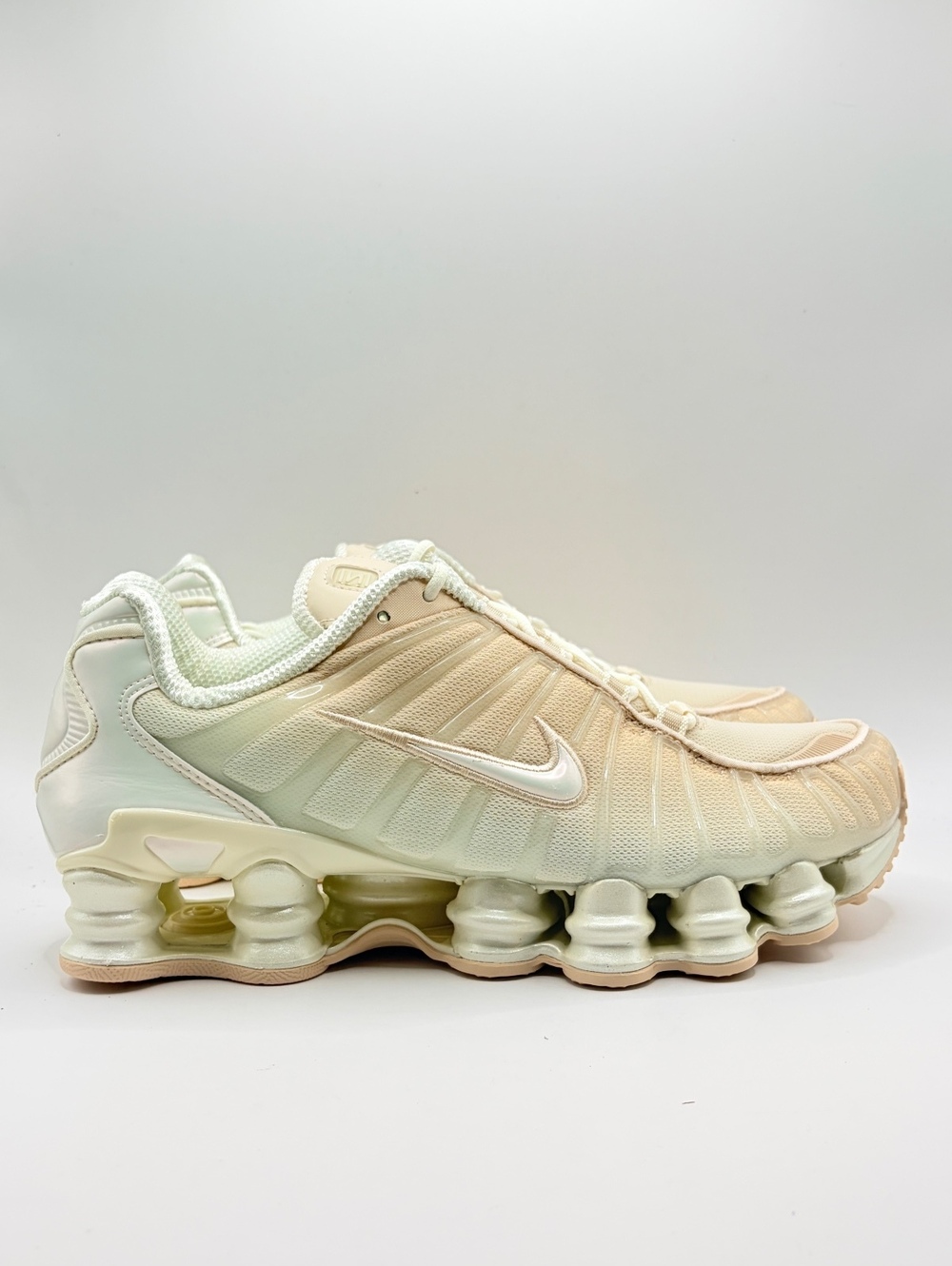 Nike Shox TL Women's Running Shoes Size 9.5 Pearl White/Beige